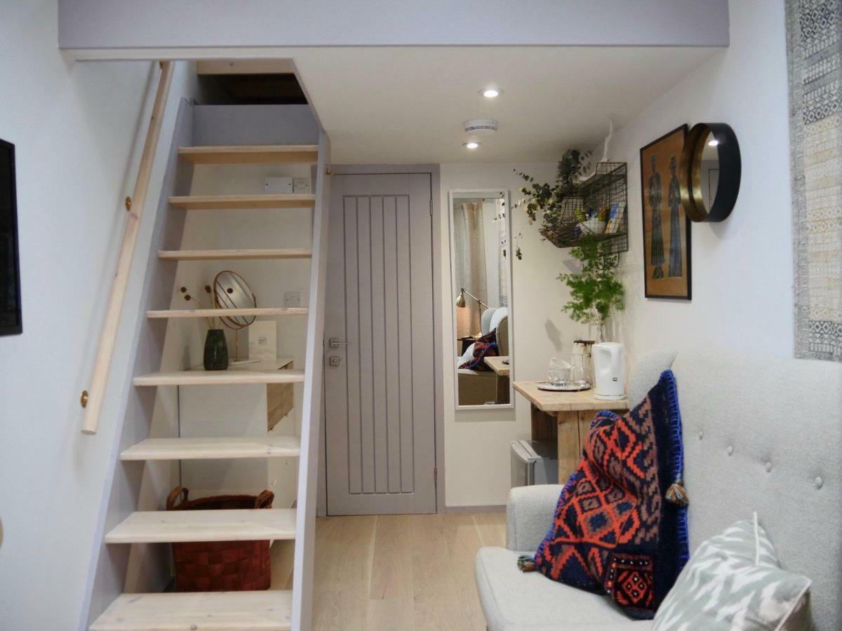 Primrose House 3*